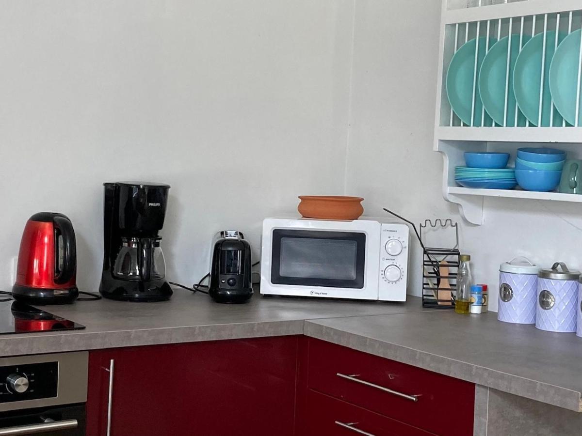 La Petite Maison - Self Catering Pre-en-Pail-Saint-Samson ภายนอก รูปภาพ